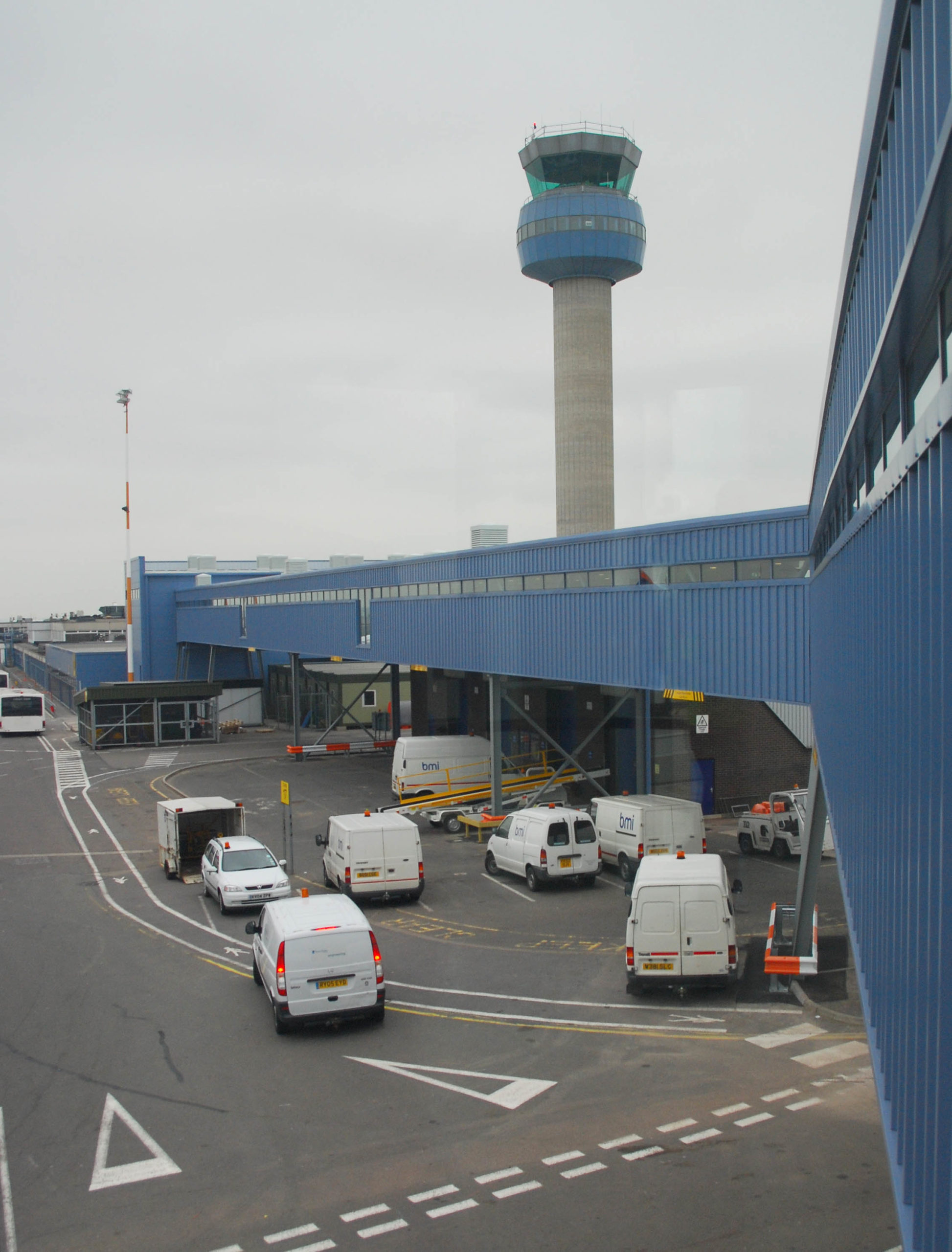 East Midlands Airport – Terminal Link External East Midlands Airport - Terminal Link External